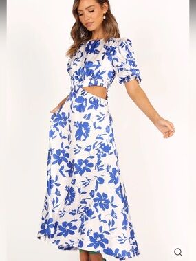 NWOT PETAL & PUP Aminah Blue Floral Puff Sleeve Maxi Dress Size S